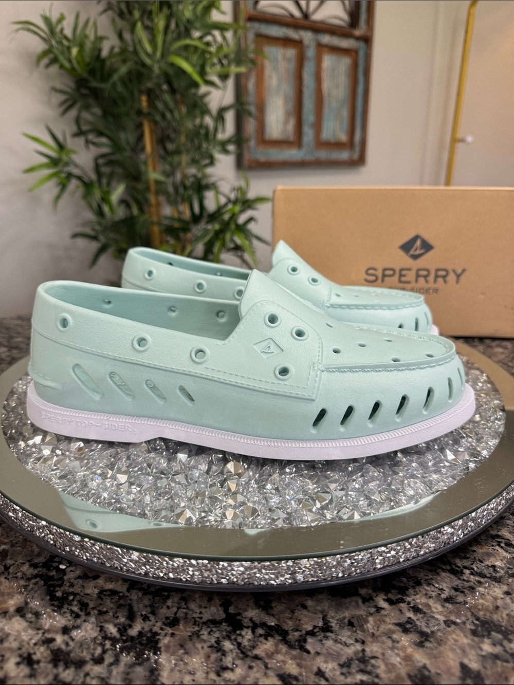 Sperry float Mint Perforated Slip-On Loafers NEW 9